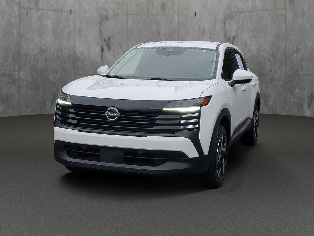 Used 2025 Nissan Kicks SV FWD image 3