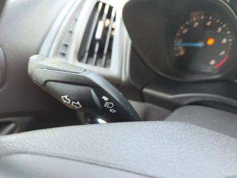 Used 2015 Ford Transit Connect XL FWD image 18