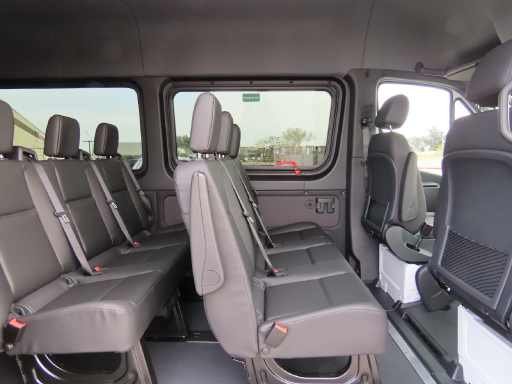 Used 2025 Mercedes-Benz Sprinter 2500 image 30