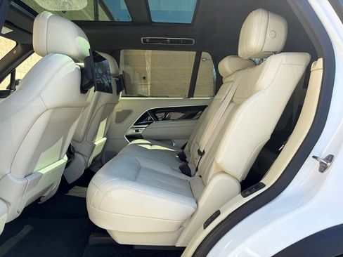 Certified 2023 Land Rover Range Rover Long Wheelbase SE image 13