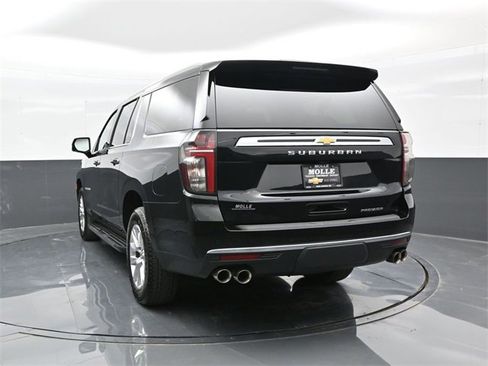 Used 2024 Chevrolet Suburban Premier w/ Advanced Technology Package image 5