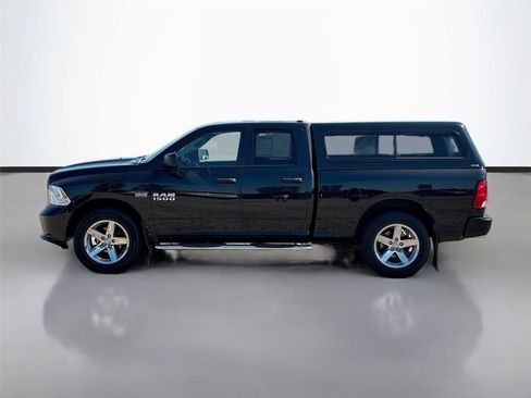 Used 2017 RAM 1500 Express AWD/4WD image 8