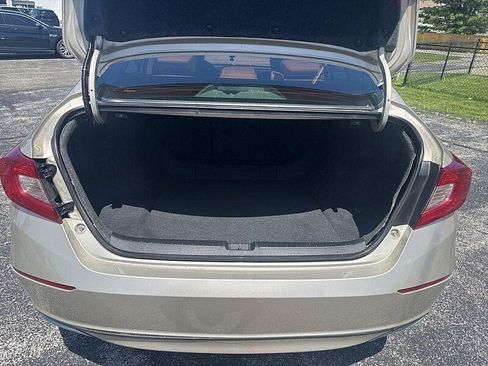 Used 2020 Honda Accord EX image 24