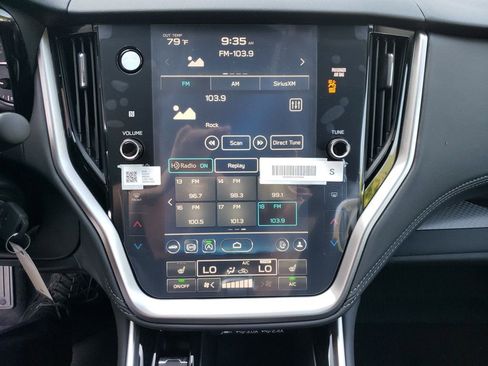 Used 2025 Subaru Outback Premium w/ Popular Package #1A image 12