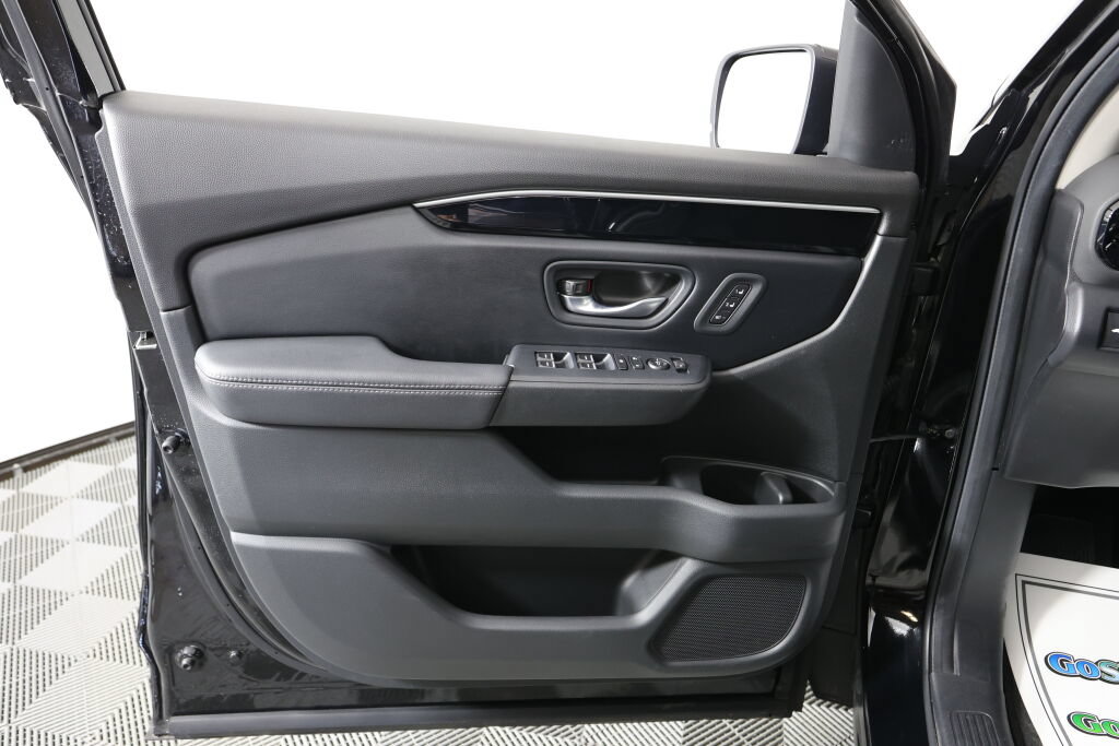 Used 2024 Honda Pilot EX-L image 12