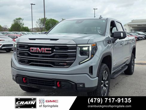 Used 2024 GMC Sierra 1500 AT4 w/ Technology Package AWD/4WD image 3