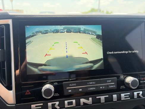 Used 2025 Nissan Frontier SV RWD image 20