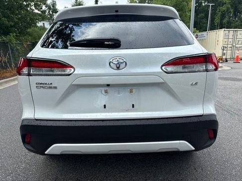Used 2022 Toyota Corolla Cross LE FWD image 14