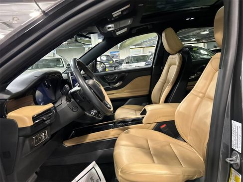 Certified 2022 Lincoln Corsair Reserve w/ Elements Package image 10