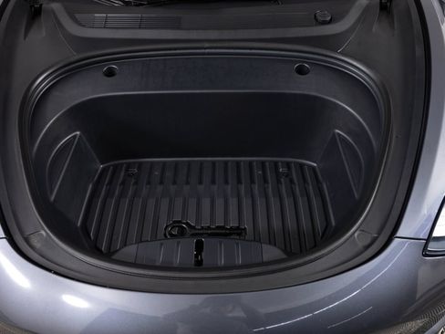 Used 2023 Tesla Model 3 Standard Range RWD image 40
