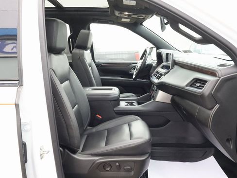 Certified 2022 Chevrolet Tahoe Z71 w/ Luxury Package AWD/4WD image 36