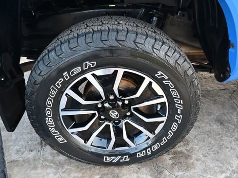 Used 2020 Toyota Tacoma TRD Sport w/ TRD Premium Sport Package image 12