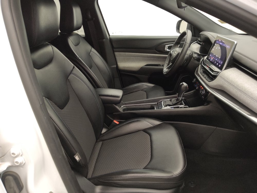 Used 2023 Jeep Compass Latitude AWD/4WD image 21