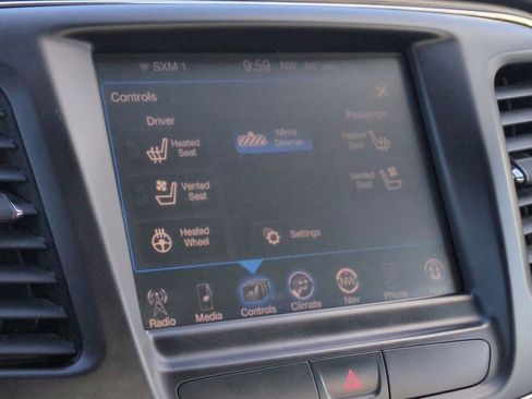 Used 2015 Chrysler 200 C w/ Navigation & Sound Group I image 39