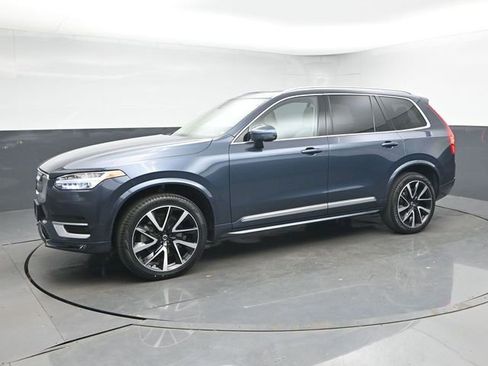 Used 2023 Volvo XC90 B6 Plus w/ Protection Package Premier AWD/4WD image 4