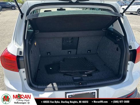 Used 2016 Volkswagen Tiguan SEL FWD image 12