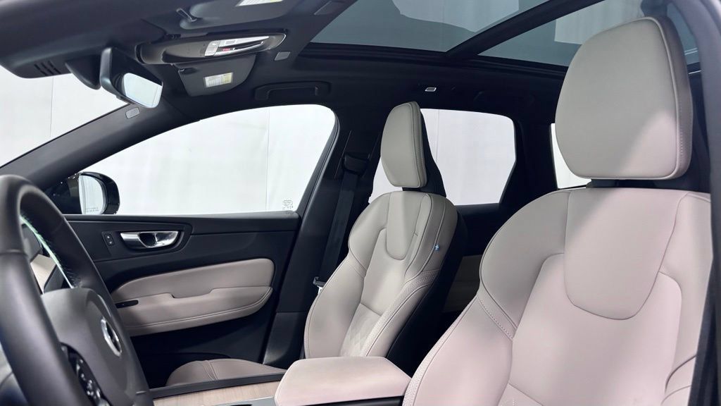 Certified 2026 Volvo XC60 B5 Plus AWD/4WD image 12