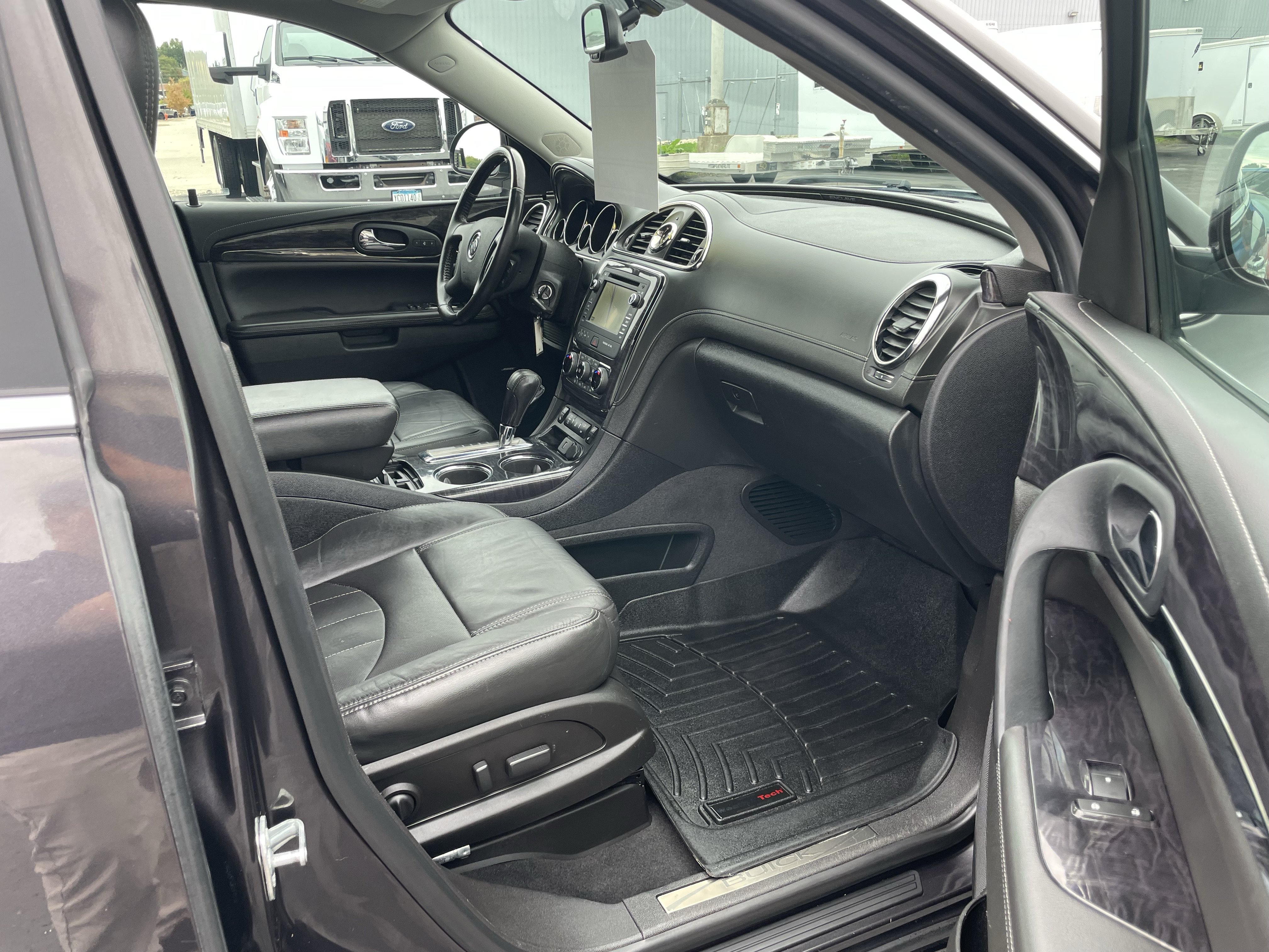 Used 2017 Buick Enclave Leather AWD/4WD image 31