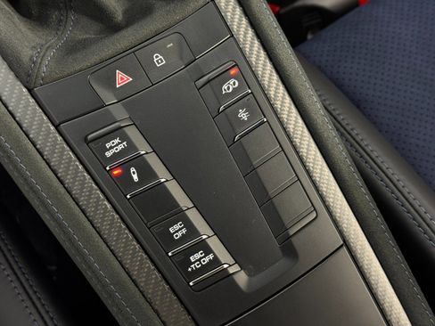 Used 2024 Porsche 718 Cayman GT4 RS w/ Weissach Package image 31