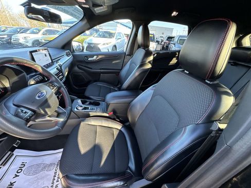 Used 2024 Ford Escape ST-Line AWD/4WD image 11