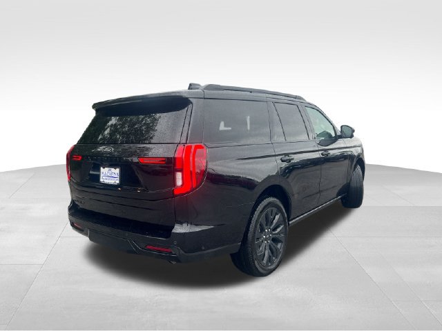 Used 2025 Ford Expedition Platinum w/ Stealth Appearance Package AWD/4WD image 12
