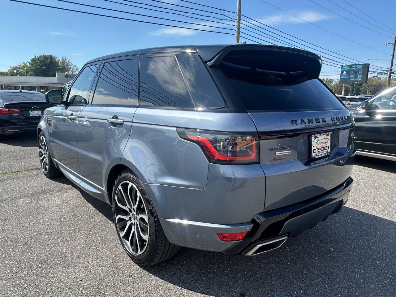 Used 2019 Land Rover Range Rover Sport Supercharged AWD/4WD image 7