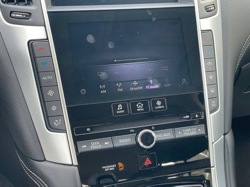 Used 2019 INFINITI Q50 Luxe AWD/4WD image 18