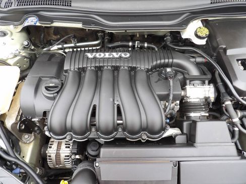 Used 2008 Volvo S40 2.4i FWD image 12