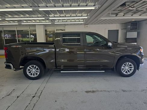 Certified 2023 Chevrolet Silverado 1500 LT AWD/4WD image 6