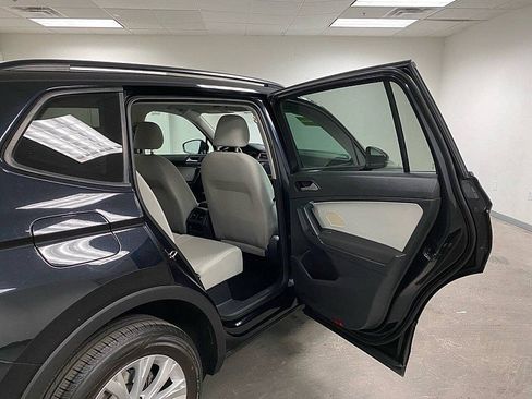 Used 2019 Volkswagen Tiguan S image 16