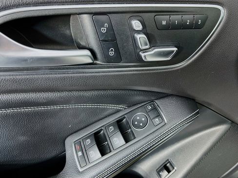 Used 2020 Mercedes-Benz GLA 250 w/ Premium Package image 23