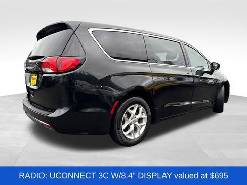 Used 2017 Chrysler Pacifica Touring Plus w/ Tire & Wheel Group image 8