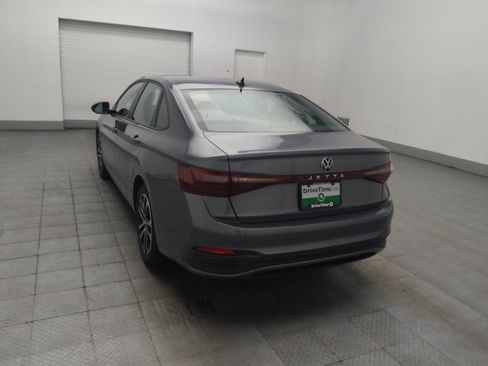 Used 2025 Volkswagen Jetta Sport FWD image 5