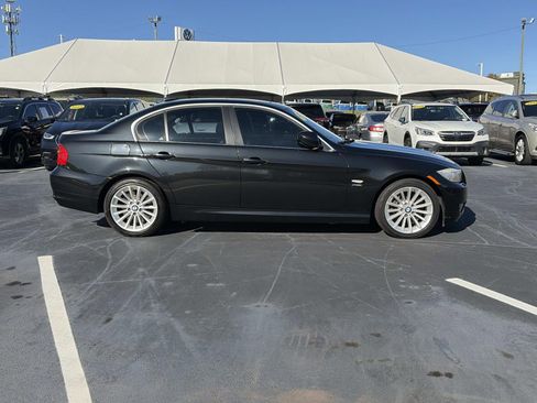 Used 2011 BMW 335i xDrive Sedan image 8