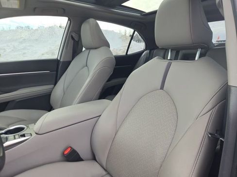 Used 2023 Toyota Camry XLE w/ Cold Weather Package image 14