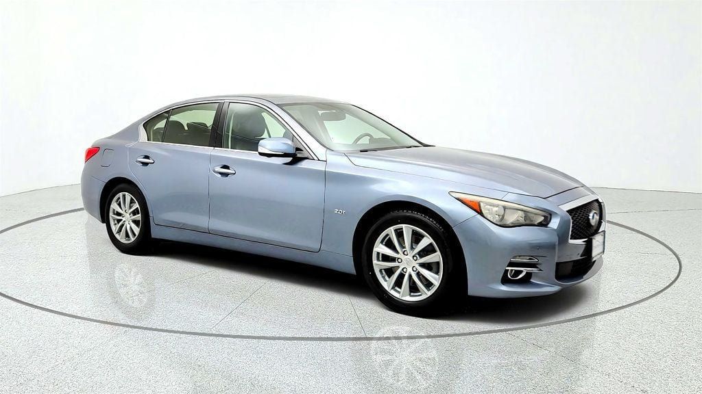 Used 2017 INFINITI Q50 Premium w/ 2.0T Premium Plus Package RWD image 3