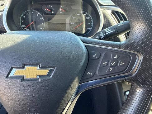 Used 2023 Chevrolet Malibu LT FWD image 14