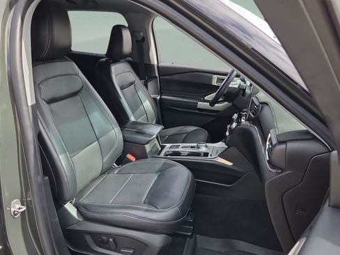 Used 2023 Ford Explorer Limited w/ Limited Technology Package RWD image 15