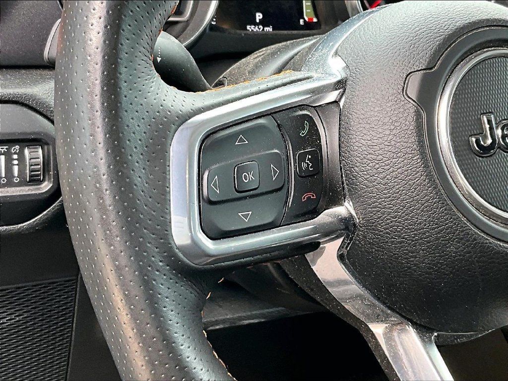Used 2022 Jeep Gladiator Mojave w/ Dual Top Group AWD/4WD image 20