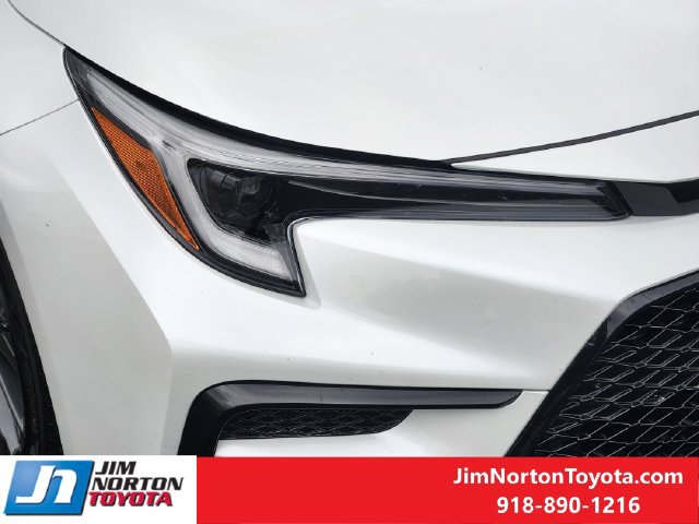 Used 2026 Toyota Corolla SE w/ SE Premium Package FWD image 10