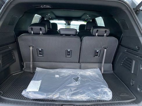 New 2026 Chevrolet Traverse LT image 10