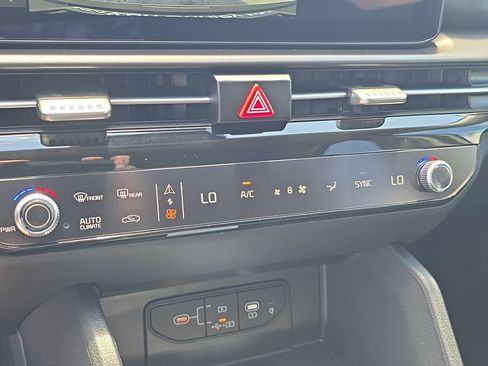 New 2027 Kia Sportage EX FWD image 24
