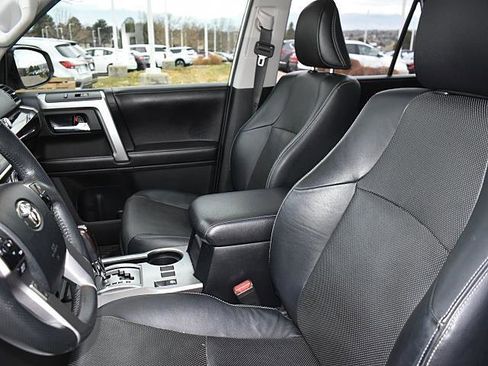 Used 2018 Toyota 4Runner Limited image 11