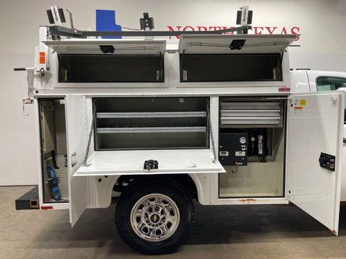Used 2014 Chevrolet Silverado 3500 W/T image 14