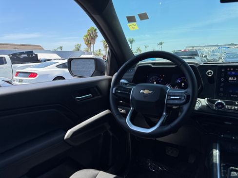 Used 2024 Chevrolet Colorado LT w/ LT Convenience Package II RWD image 22