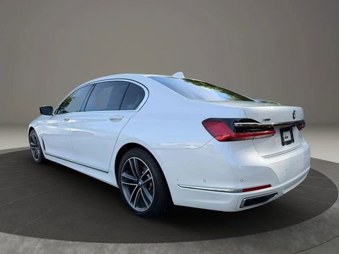 Used 2020 BMW 750i xDrive w/ Executive Package AWD/4WD image 7
