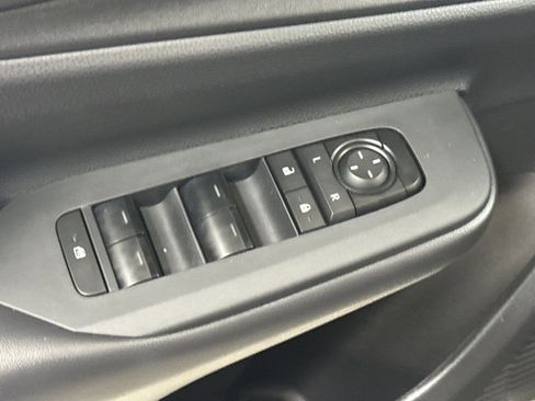 Used 2023 Toyota Prius Prime SE image 19