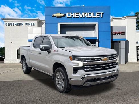 Used 2022 Chevrolet Silverado 1500 LTZ w/ LTZ Premium Package AWD/4WD image 1