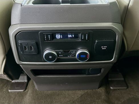 Used 2020 Ford Expedition XLT w/ Equipment Group 202A image 27