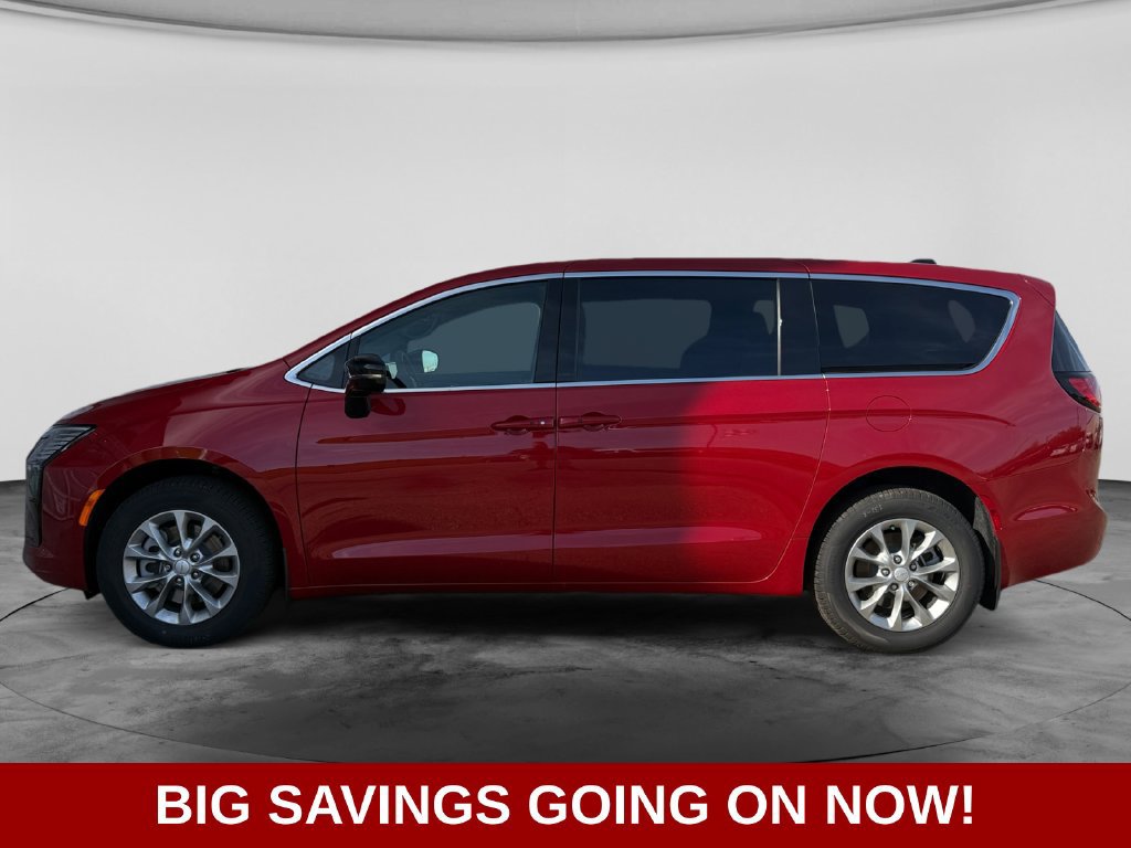 New 2027 Chrysler Pacifica Select AWD/4WD image 4